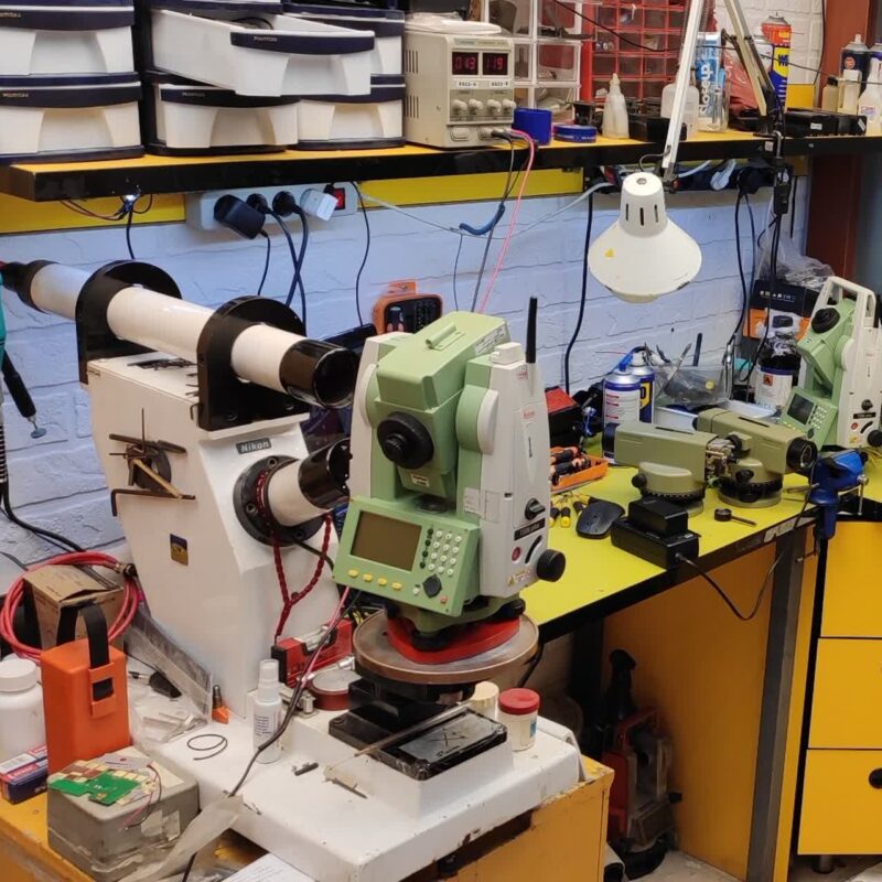 تعمیرات و کالیبراسیون انواع دوربین نقشه برداری